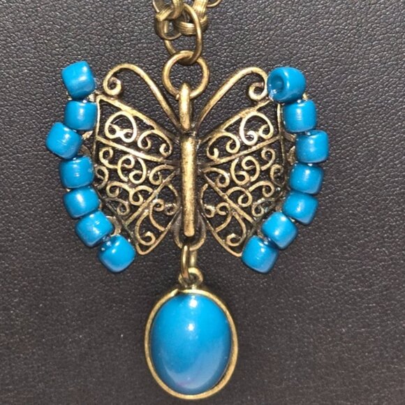 Antique Metal Chain Butterfly Blue Beads Pendant Necklace - Picture 1 of 4